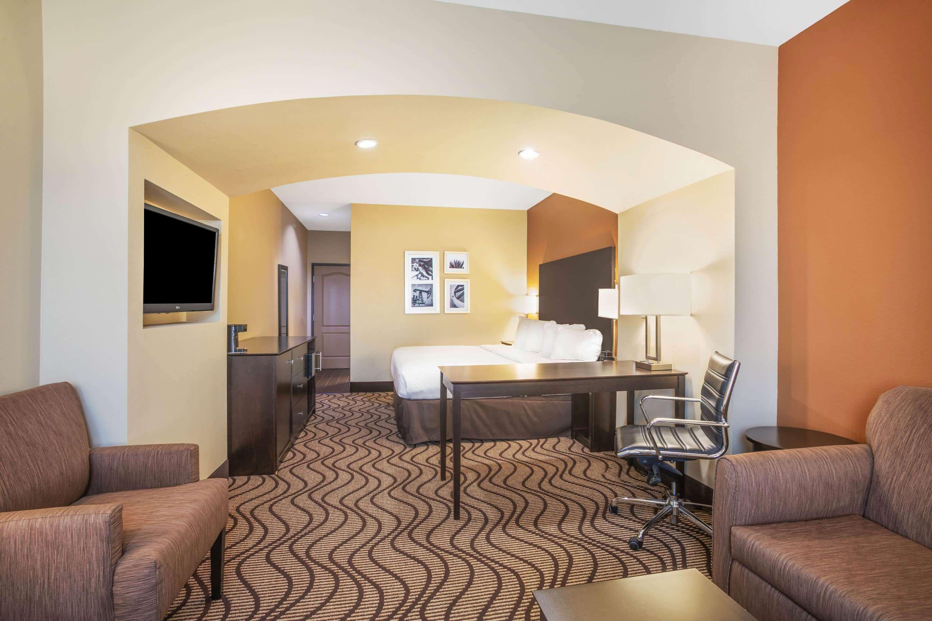 La Quinta By Wyndham Beeville Exterior photo